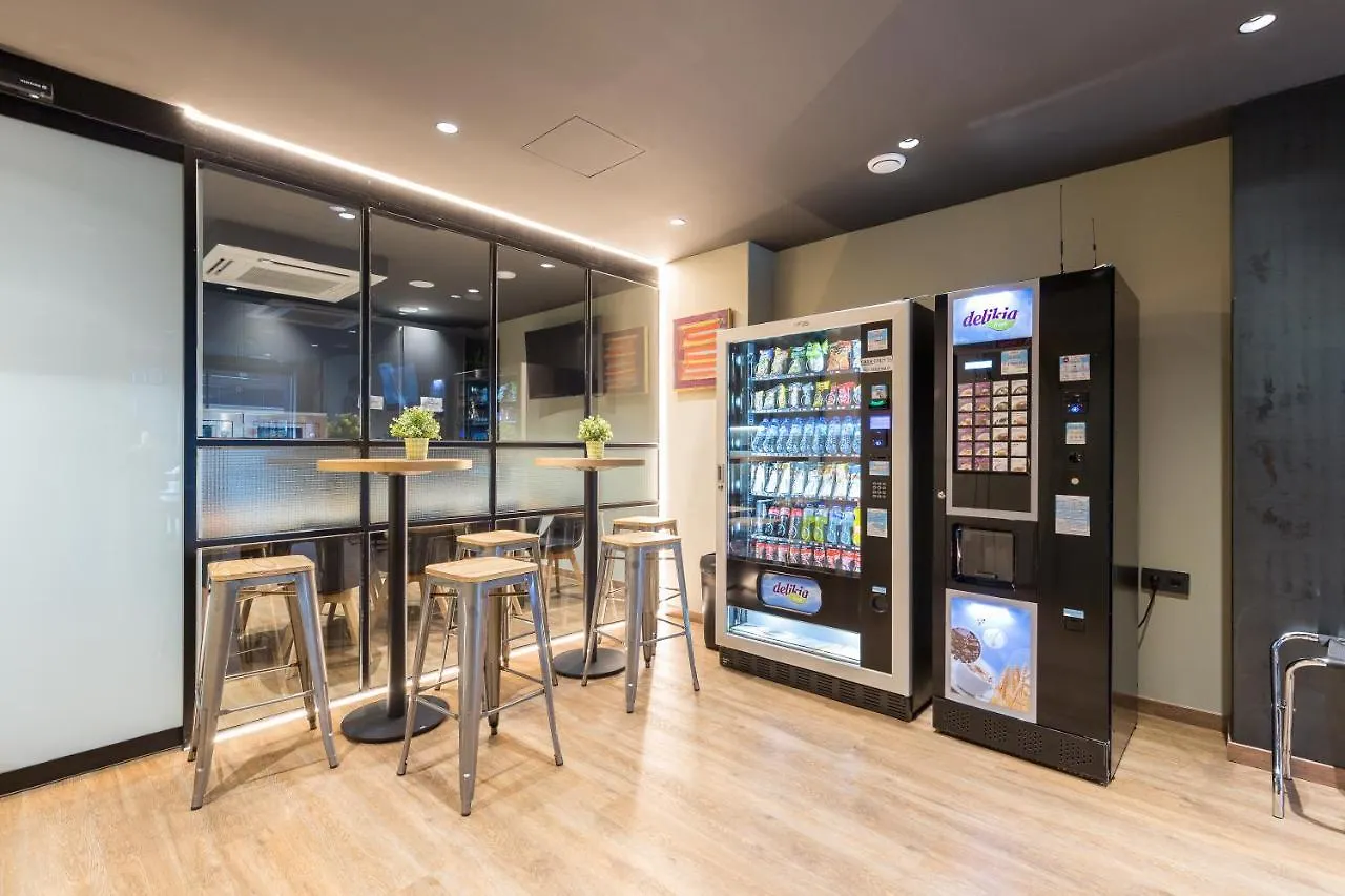 Airhostel Barcelona Airport 24H El Prat de Llobregat Vandrerhjem